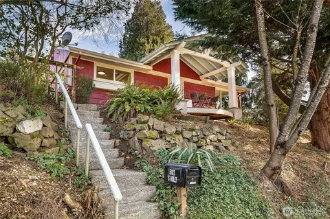 5102 S Holly St, Seattle, WA 98118