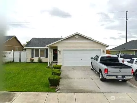 4407 Clydesdale Ln, Pasco, WA 99301