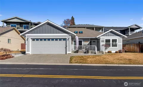 210 Village Dr, Manson, WA 98831