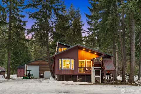 141 Silver Trail Rd, Easton, WA 98925