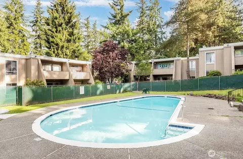 4801 180th St SW #B203, Lynnwood, WA 98037
