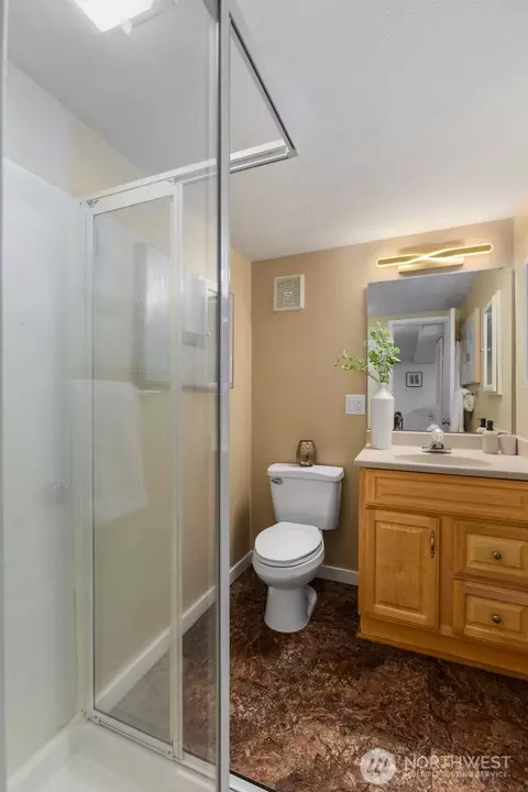 Bath - 9215 NE 183rd St, Bothell, WA 98011 photo 3 of 3