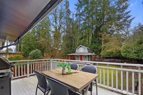 Exterior - 9215 NE 183rd St, Bothell, WA 98011 photo 4 of 7