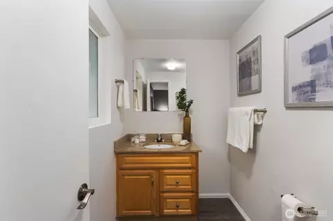 Bath - 9215 NE 183rd St, Bothell, WA 98011 photo 2 of 3