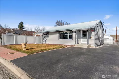 612 Lynn St, Wenatchee, WA 98801
