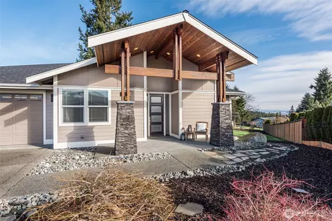 71 Ida Ct, Sequim, WA 98382