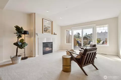 Living - 160 E Soderberg Rd #N38, Allyn, WA 98524 photo 1 of 2