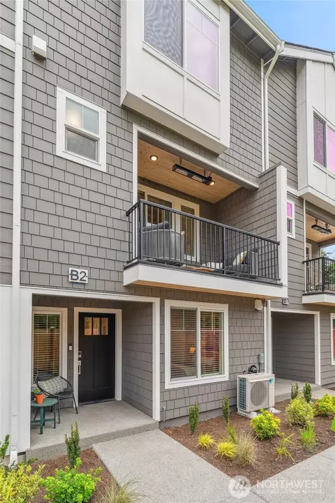 13730 Manor Way #J4, Lynnwood, WA 98087