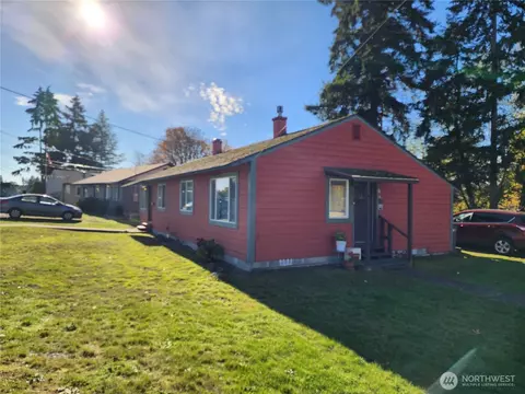 439 Lebo Blvd #A & B, Bremerton, WA 98310