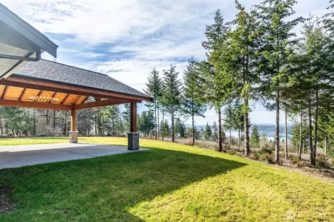 230 E Lone Fir Dr, Shelton, WA 98584