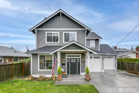1609 5th St, Everett, WA 98201 photo 2
