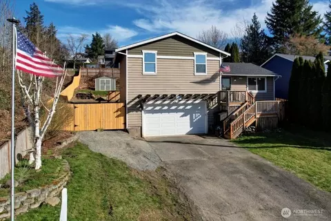 32224 4th Ave, Black Diamond, WA 98010