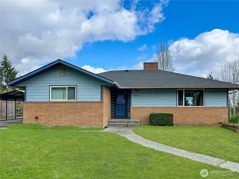 19544 53rd Ave NE, Lake Forest Park, WA 98155