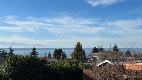 21804 98th Ave W, Edmonds, WA 98020