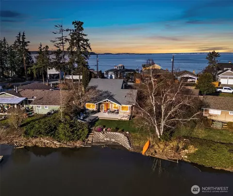 1320 Beach Dr, Camano Island, WA 98282