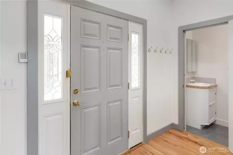Entry Way - 2171 Atterberry Rd, Sequim, WA 98382 photo 1 of 2