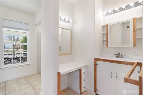 Bath - 2171 Atterberry Rd, Sequim, WA 98382 photo 1 of 4