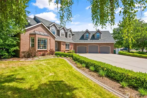 2285 Grand Ave, East Wenatchee, WA 98802