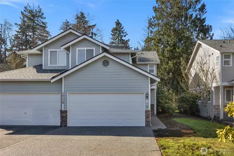 10126 6th Dr SE #B, Everett, WA 98208