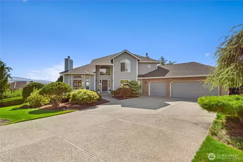 1925 Broadview, Wenatchee, WA 98801 photo 1