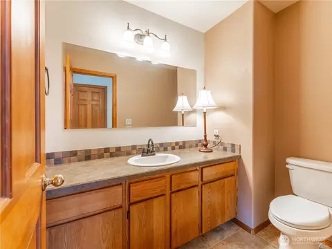 1925 Broadview, Wenatchee, WA 98801 photo 16