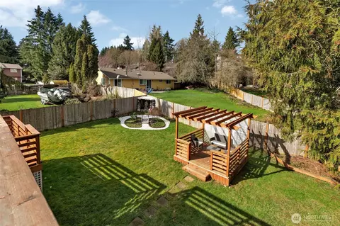 Exterior - 1829 173rd St SE, Bothell, WA 98012 photo 6 of 10