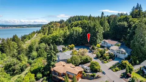 4224 Mitchell Dr, Anacortes, WA 98221