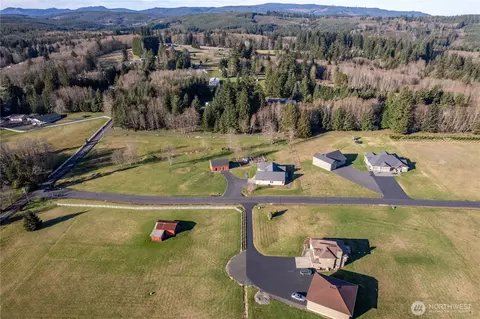 View/Area - 111 Breezeway Dr, Longview, WA 98632 photo 3 of 5