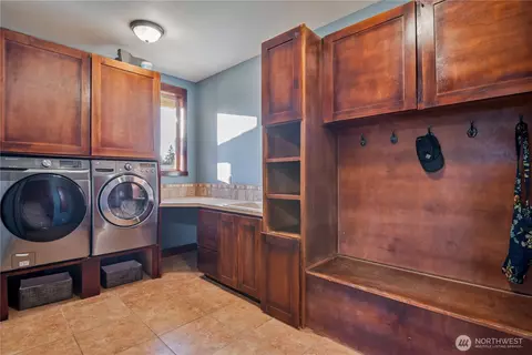 Other - 111 Breezeway Dr, Longview, WA 98632 photo 6 of 9