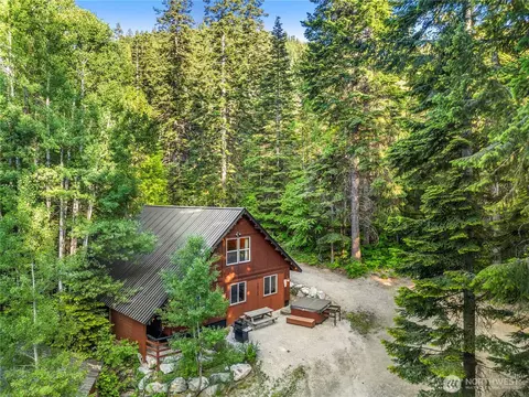 18769 Pine Cone Drive 17025 Lupine Dr, Leavenworth, WA 98826