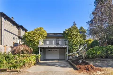 1216 106th Pl NE, Bellevue, WA 98004