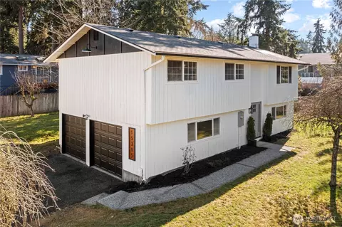 15305 18th Avenue Ct E, Tacoma, WA 98445