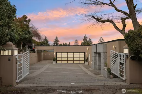 4160 Crestwood Pl, Mercer Island, WA 98040