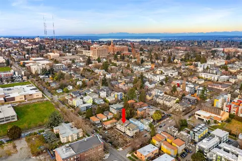 1406 E Fir St #A, Seattle, WA 98122