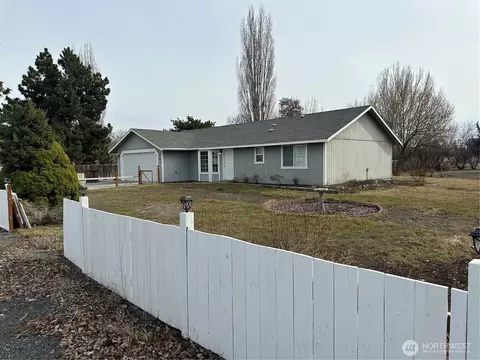 7711 NE Mcdougal Ave, Moses Lake, WA 98837
