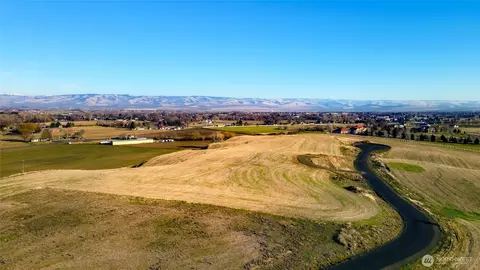 7 Ledgestone Dr, Walla Walla, WA 99362 photo 4
