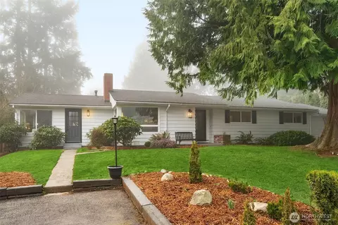 10713 SW Cowan Rd, Vashon, WA 98070