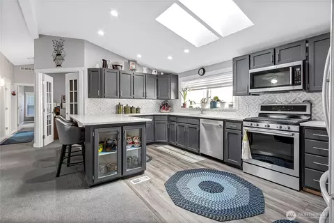 Kitchen - 307 Willow St SW #2, Orting, WA 98360 photo 1 of 1
