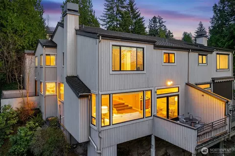 4517 102nd Ln NE, Kirkland, WA 98033