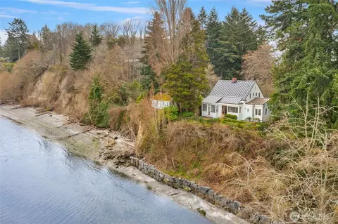 22032 Dockton Rd SW, Vashon, WA 98070