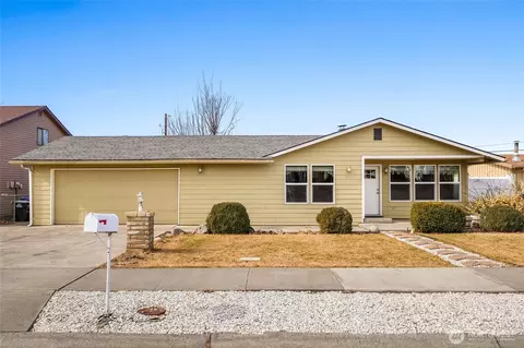 2116 S Belair Dr, Moses Lake, WA 98837