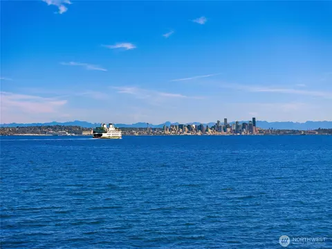 4452 Rockaway Beach Rd NE, Bainbridge Island, WA 98110