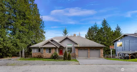 396 Alpine Dr, Sedro Woolley, WA 98284