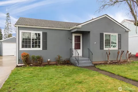 3032 Garfield St, Longview, WA 98632