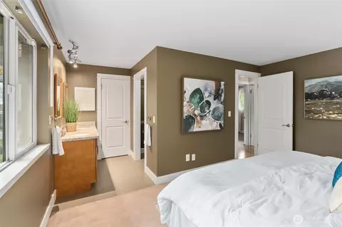 Bedroom - 15023 108th Pl NE, Bothell, WA 98011 photo 4 of 7