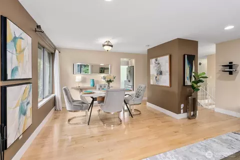 Dining - 15023 108th Pl NE, Bothell, WA 98011 photo 3 of 3