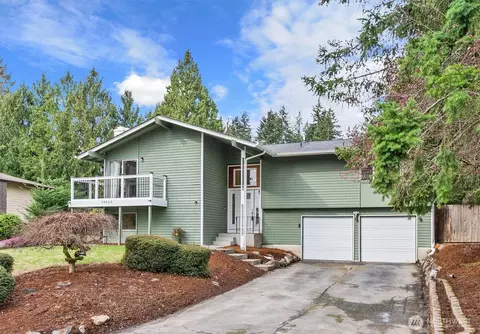Exterior - 15023 108th Pl NE, Bothell, WA 98011 photo 2 of 8