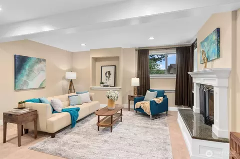 Living - 15023 108th Pl NE, Bothell, WA 98011 photo 7 of 7