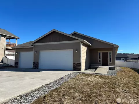 138 Summer Breeze Rd, Manson, WA 98831