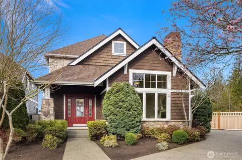 3404 NE Meadow Way, Issaquah, WA 98029